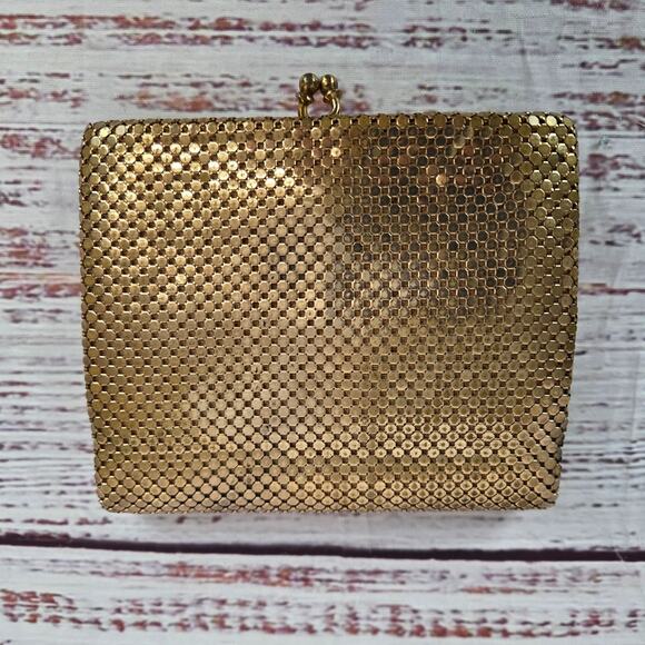 Vtg Whiting & Davis Gold Tone Mesh Wallet Kisslock Multi Pocket USA 50's Flapper - Picture 3 of 12